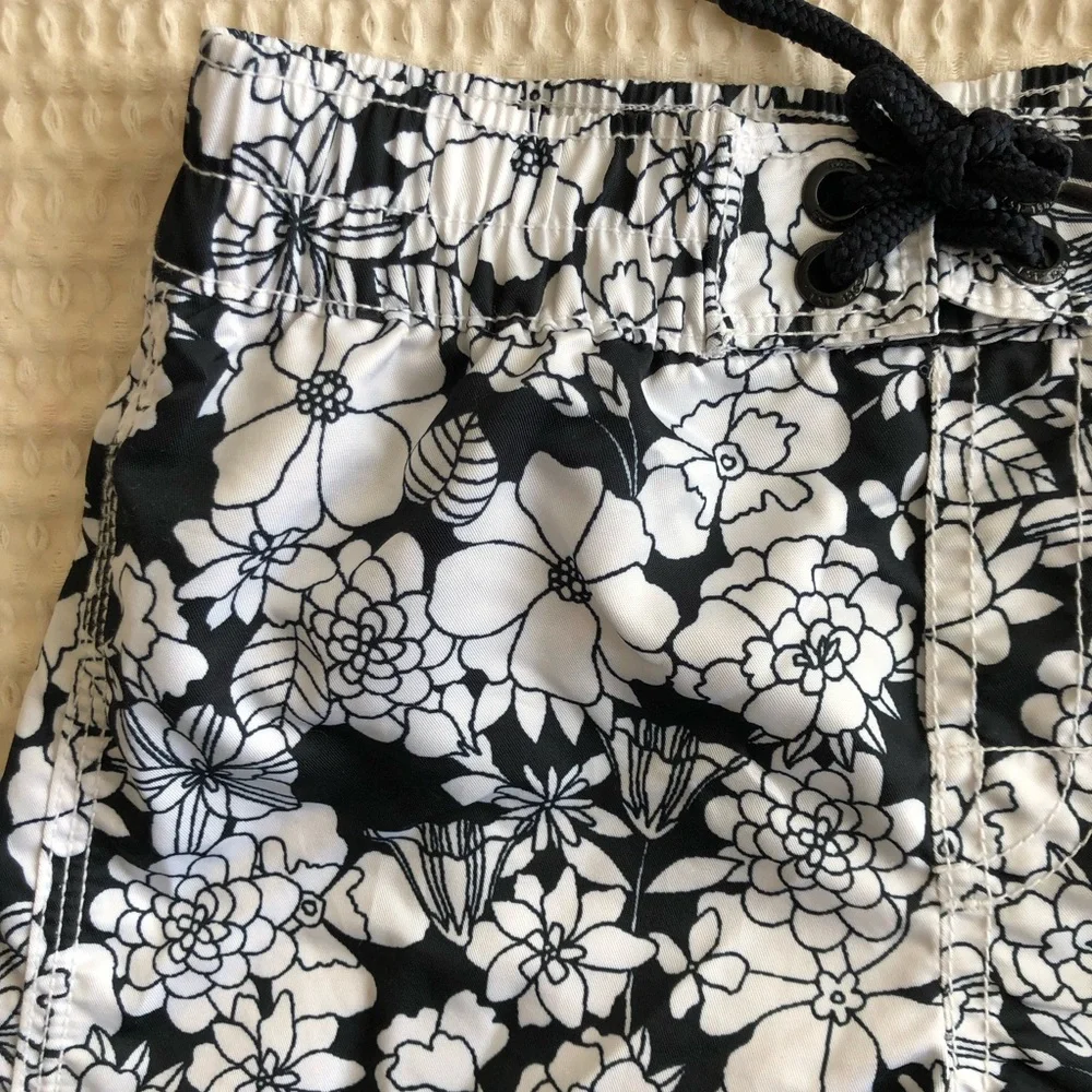 GAP kid’s black